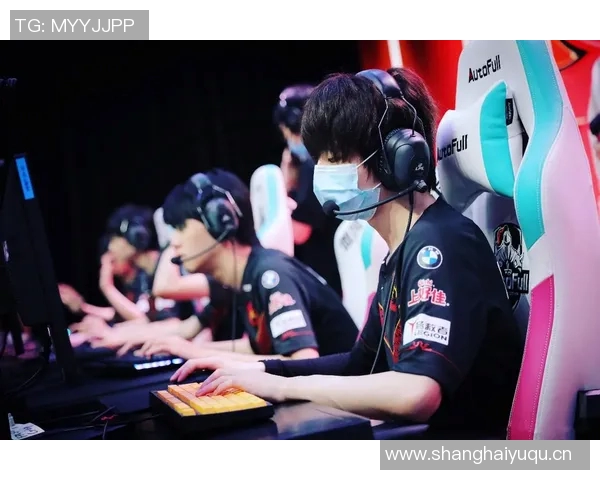 热议DOTA2FPX战队配合策略的创新与变革分析 热议DOTA2FPX战队配合策略的创新与变革分析